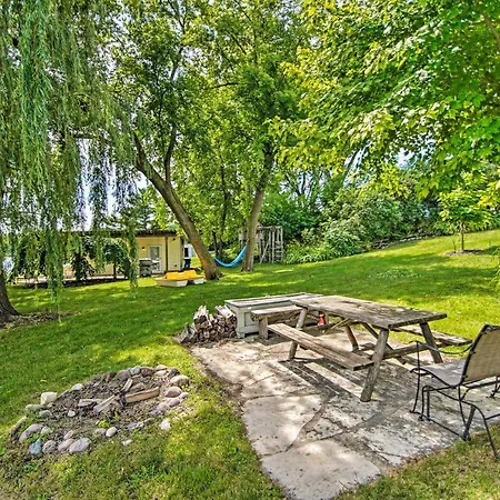 Charming Horicon Cottage&Dock on Rock River